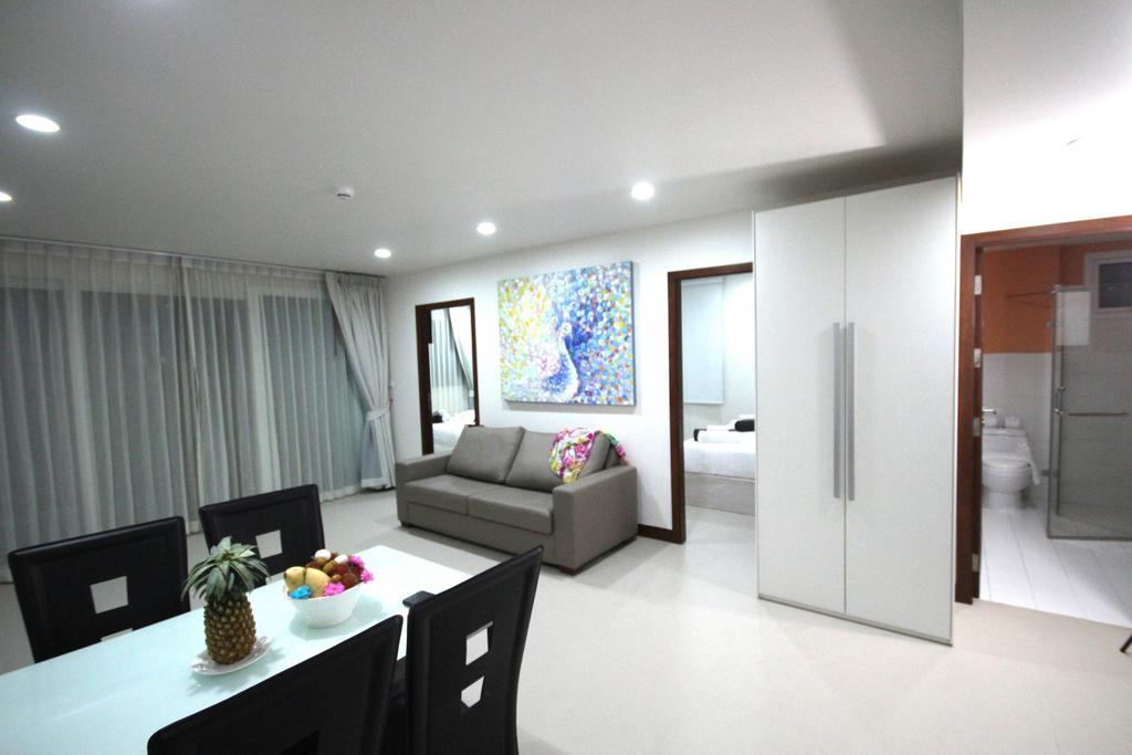 Karon Butterfly Appartement Phuket Buitenkant foto
