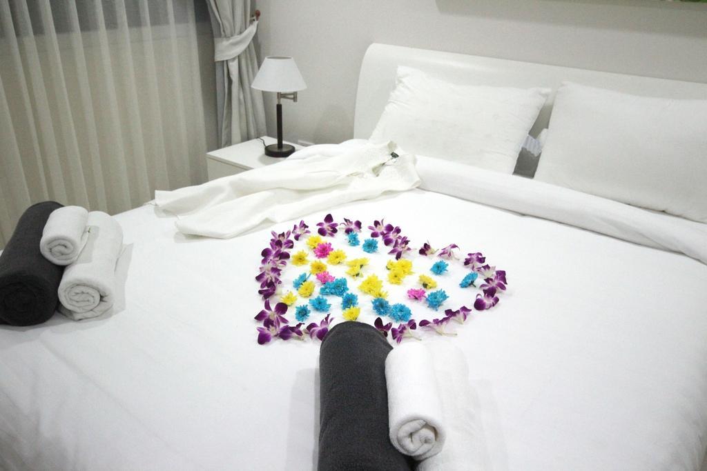 Karon Butterfly Appartement Phuket Buitenkant foto